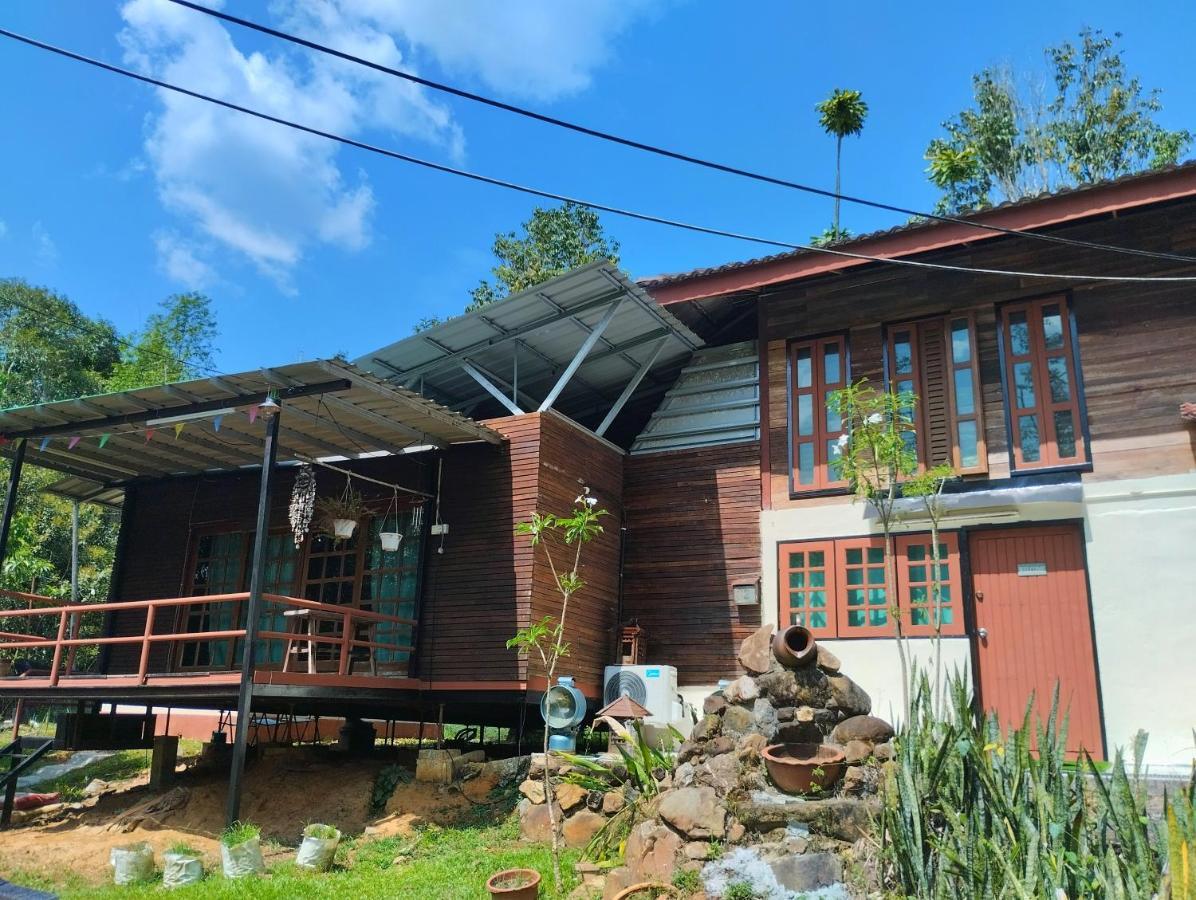 Awanaz Farmstay With Pool And Farm Animal Jitra Kedah Exterior photo