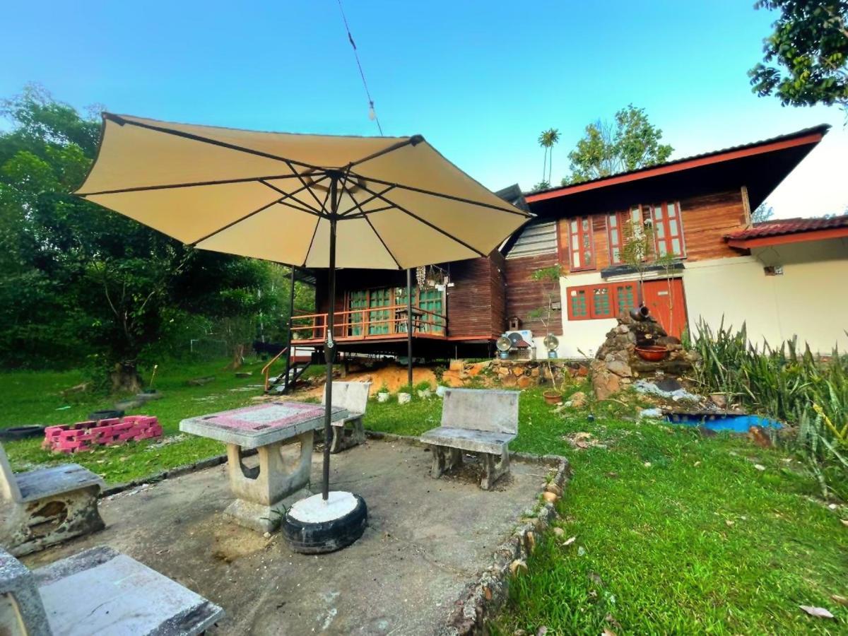 Awanaz Farmstay With Pool And Farm Animal Jitra Kedah Exterior photo